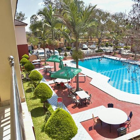 Chamba Valley Exotic Hotel Лусака Екстер'єр фото