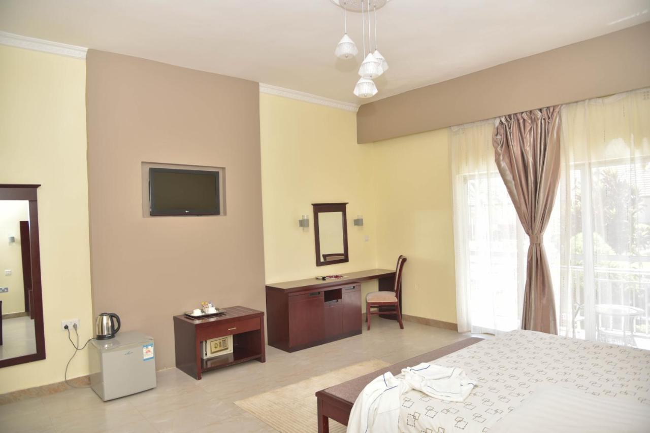Chamba Valley Exotic Hotel Лусака Екстер'єр фото