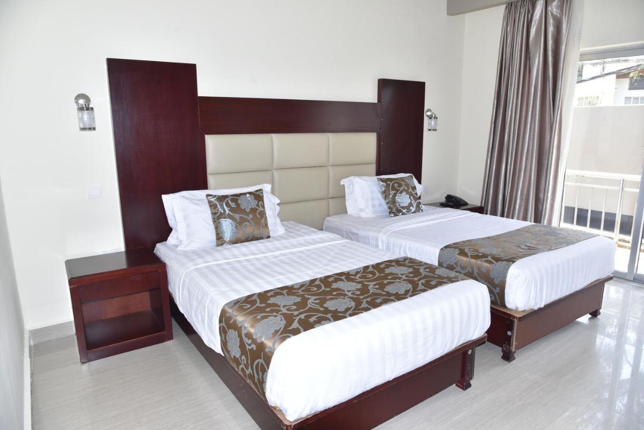 Chamba Valley Exotic Hotel Лусака Екстер'єр фото
